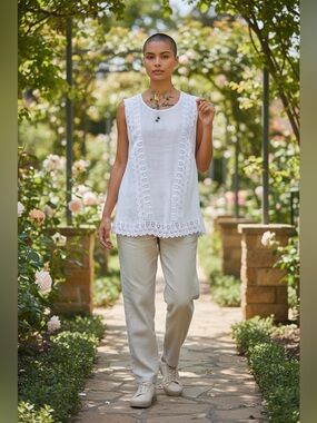 Zac & Rachel Woman 2X Elegant White Lace Trim Women's Top